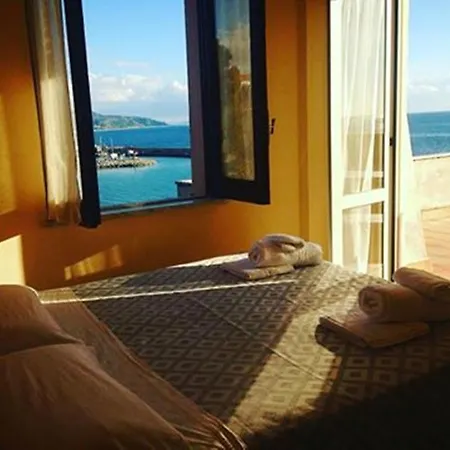 Hotel Hydra Club 3*