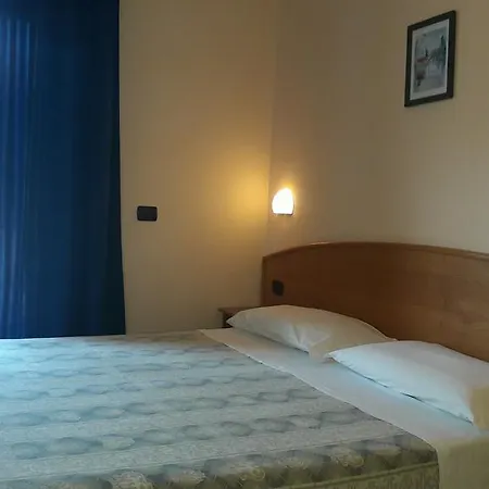 Hydra Club Hotel