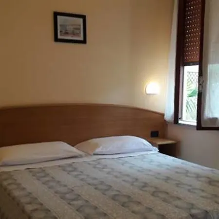 Hotel Hydra Club 3*