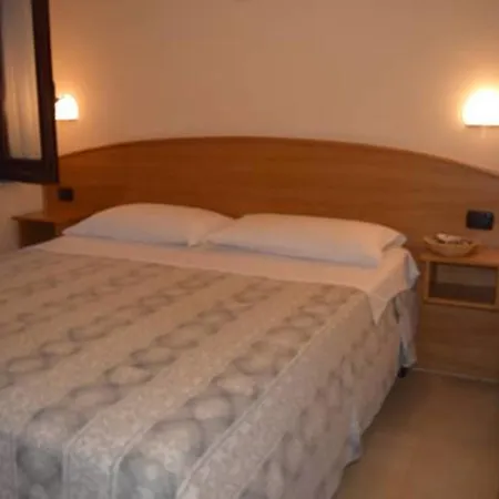 Hydra Club Hotel