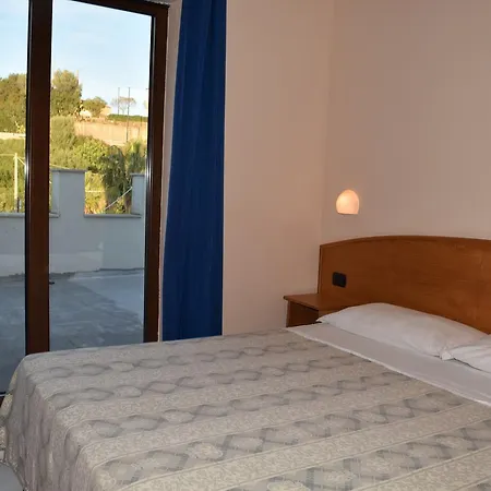Hotel Hydra Club 3*